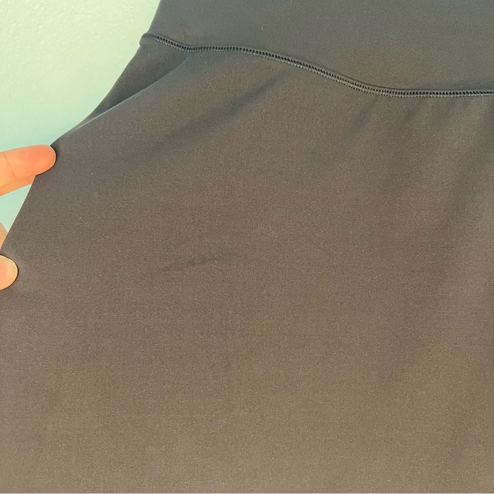 Vuori Black Athletic Skort - Picture 3 of 12
